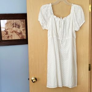 NWT Suzanne Betro White Peasant dress